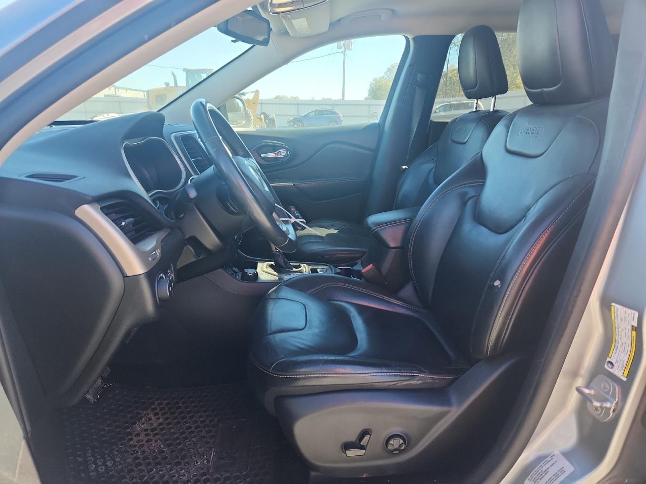 JEEP GRAND CHEROKEE LATITUDE