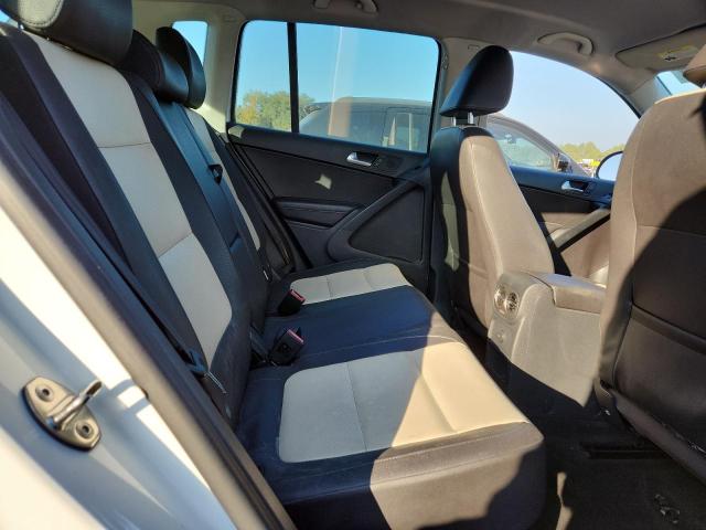 2016 VOLKSWAGEN TIGUAN S #3301835364