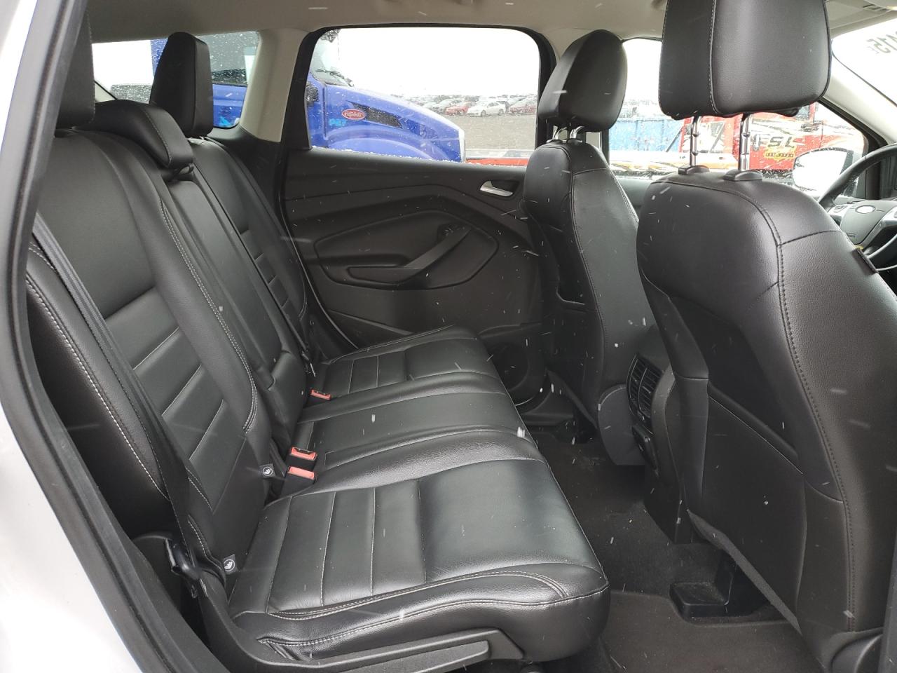 FORD ESCAPE TITANIUM