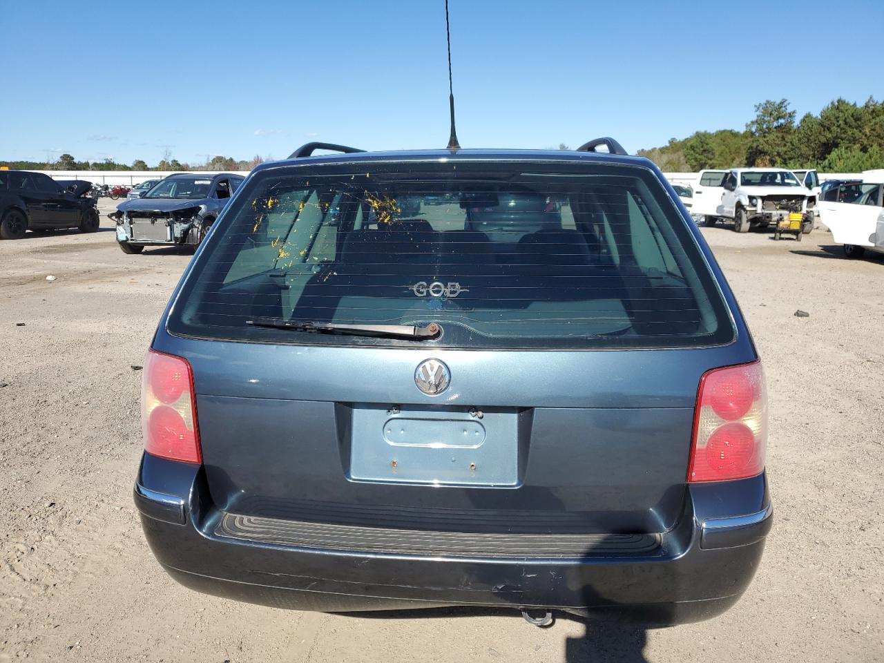 Lot #3287557028 2003 VOLKSWAGEN PASSAT GLS