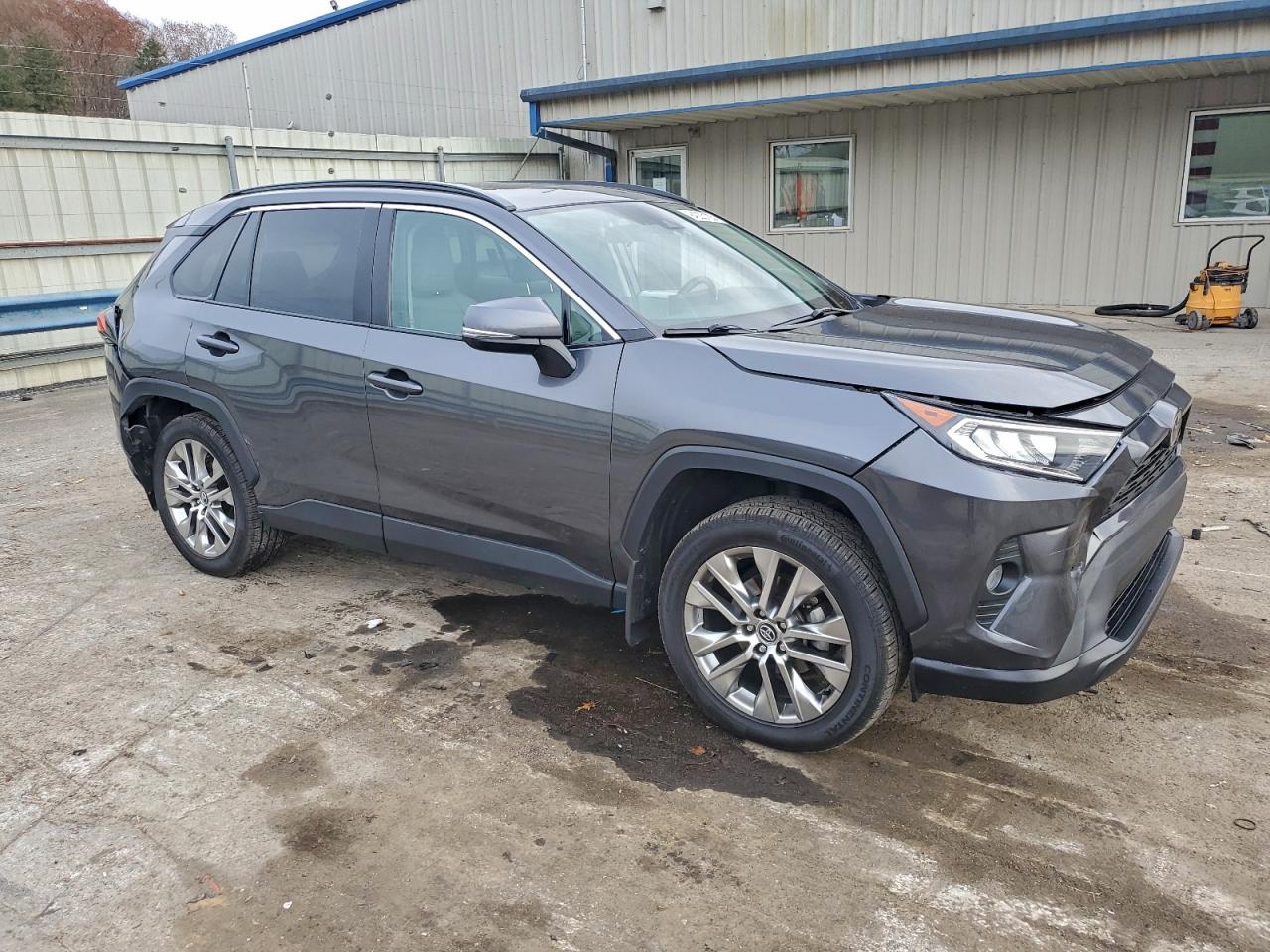 TOYOTA RAV4 XLE PREMIUM