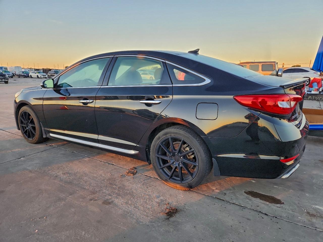 HYUNDAI SONATA SPORT