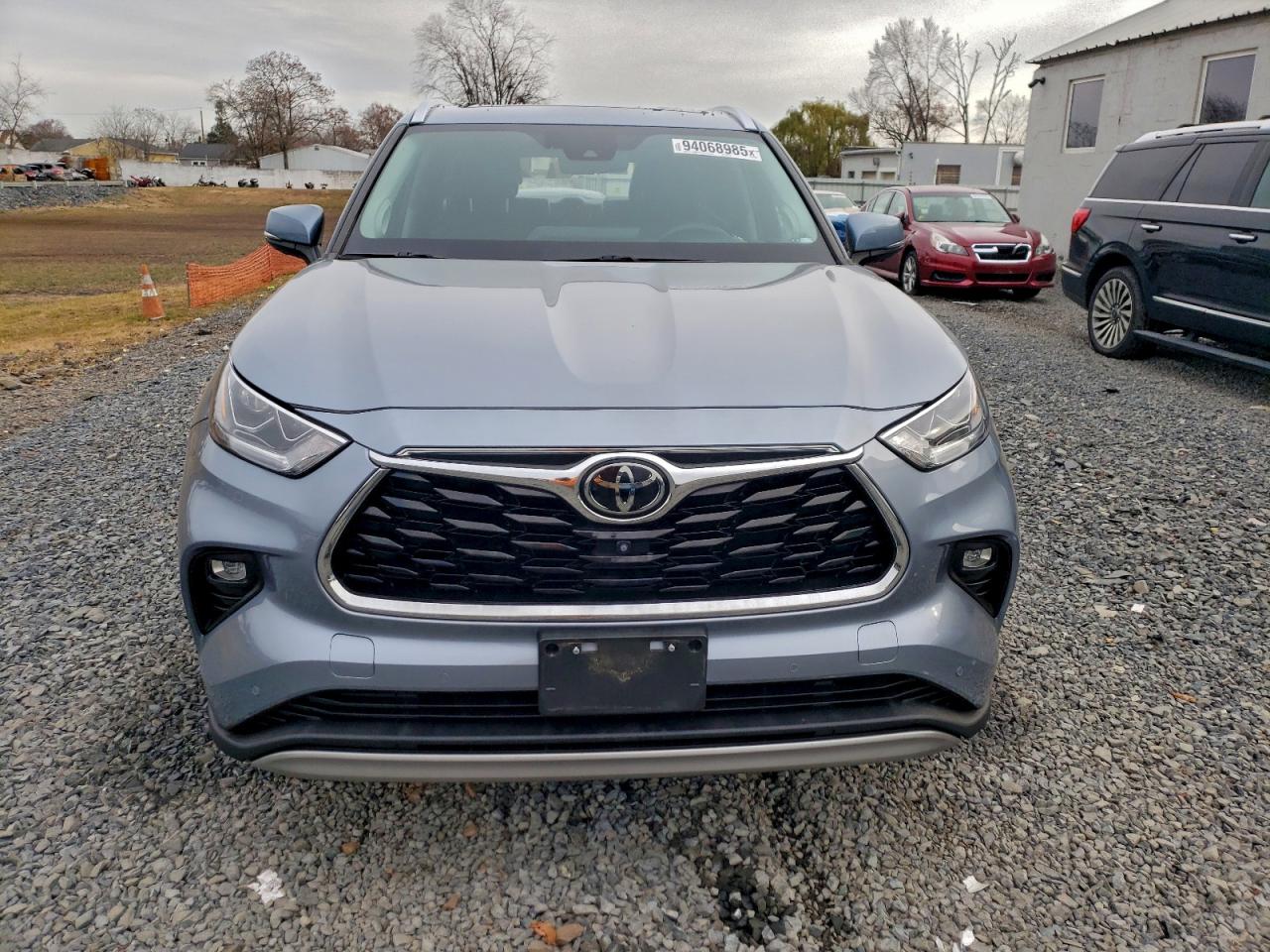 TOYOTA HIGHLANDER PLATINUM