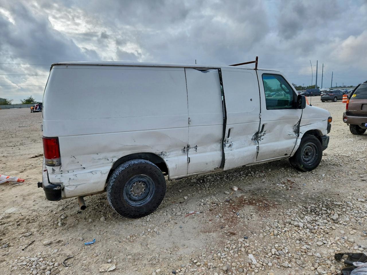 FORD ECONOLINE E150 VAN