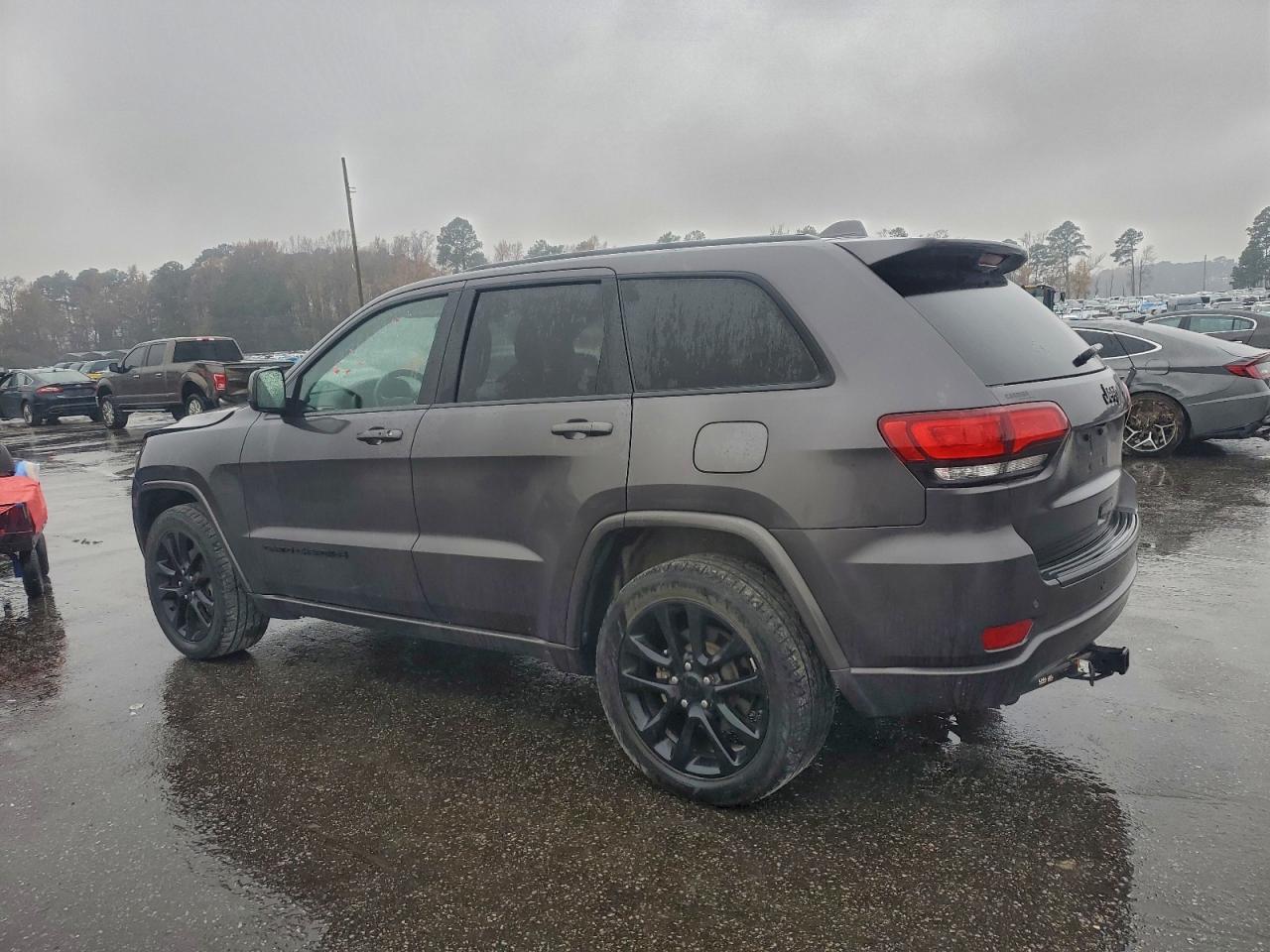 JEEP GRAND CHEROKEE LAREDO