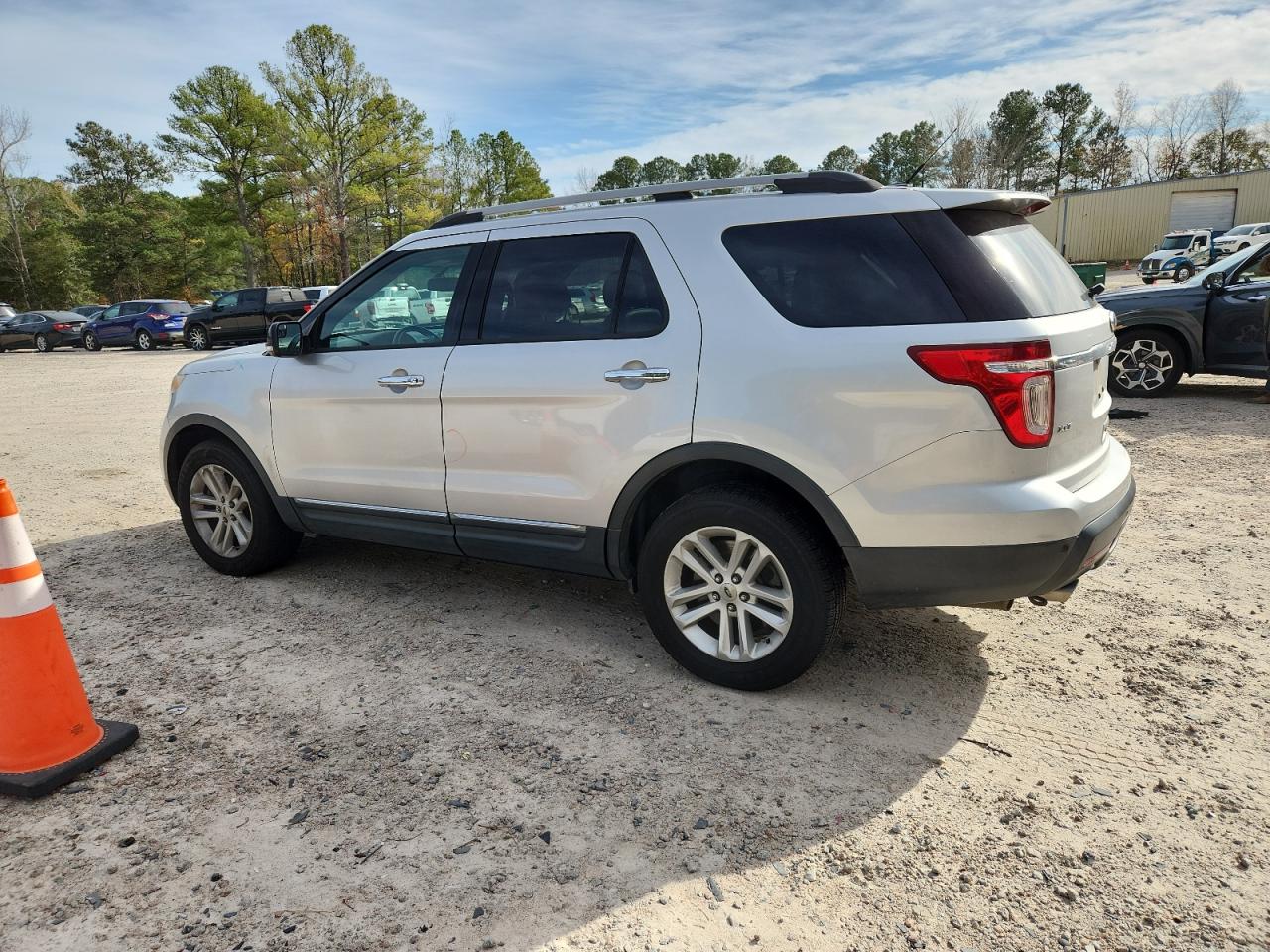 FORD EXPLORER XLT