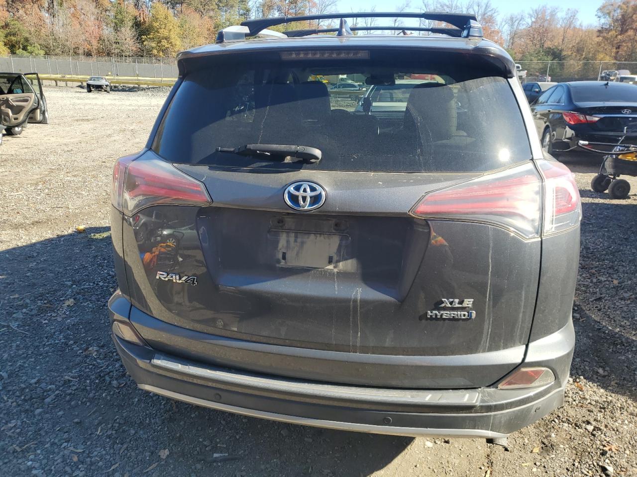 TOYOTA RAV4 LE