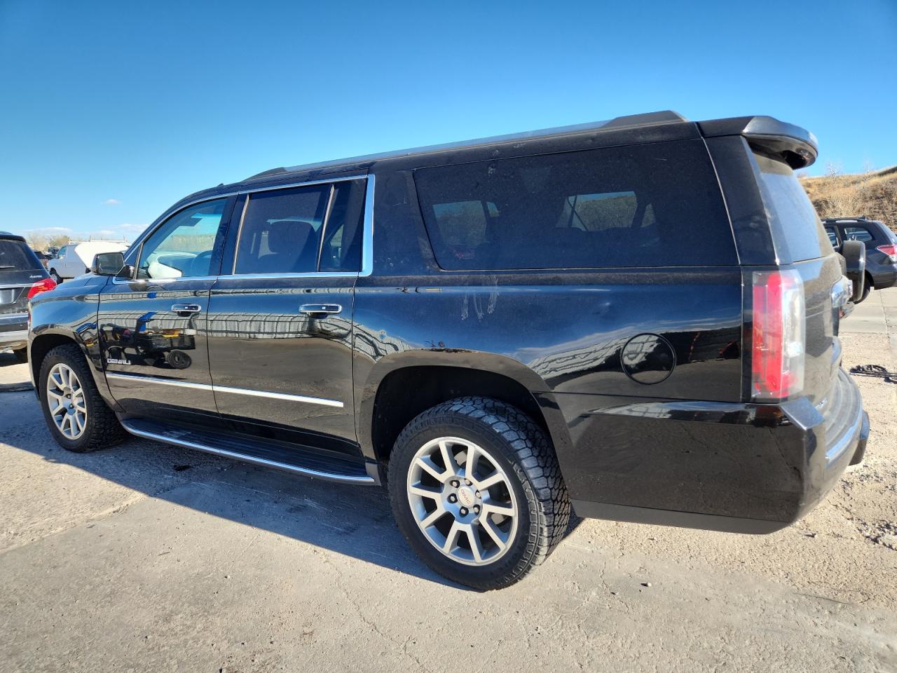 GMC YUKON DENALI