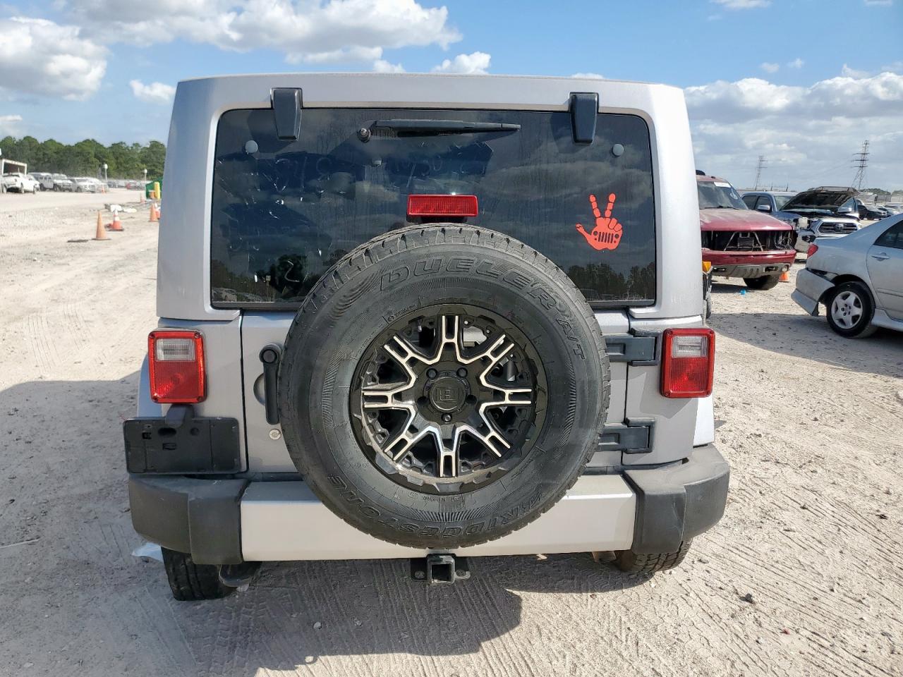 JEEP WRANGLER SAHARA