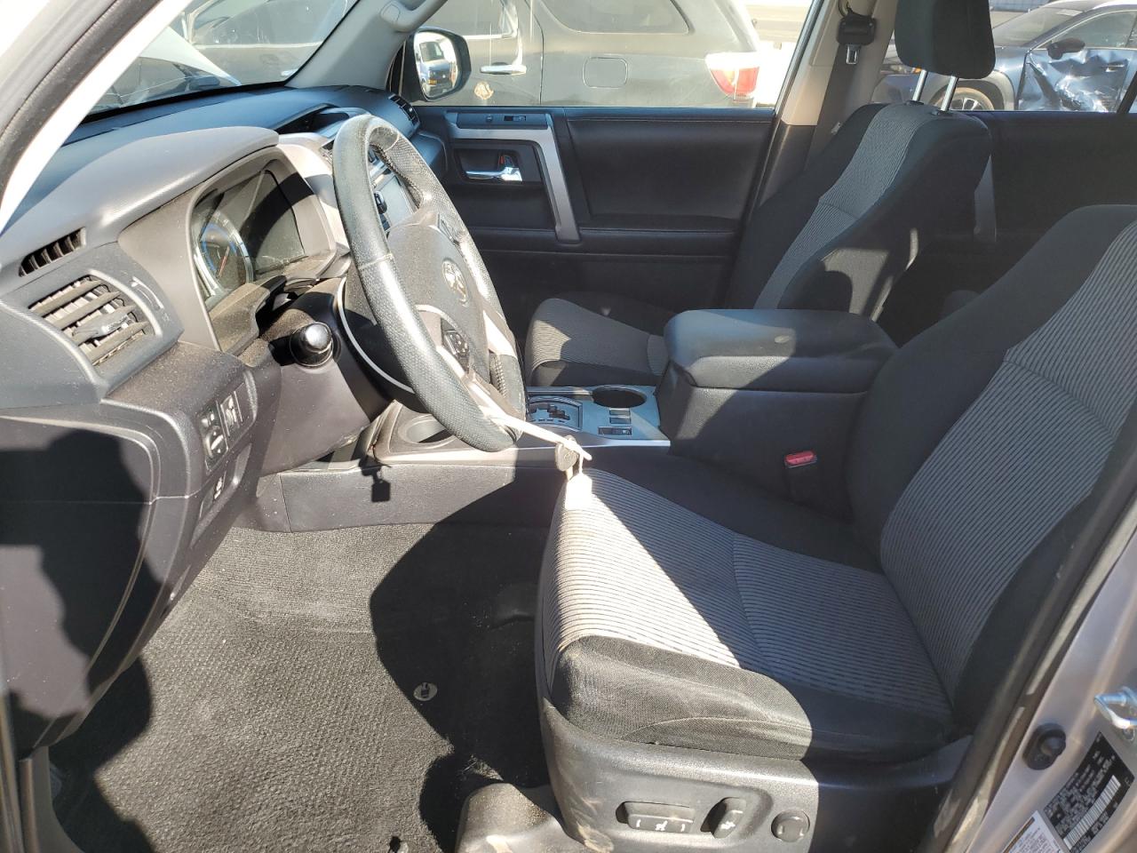 TOYOTA 4RUNNER SR5/SR5 PREMIUM