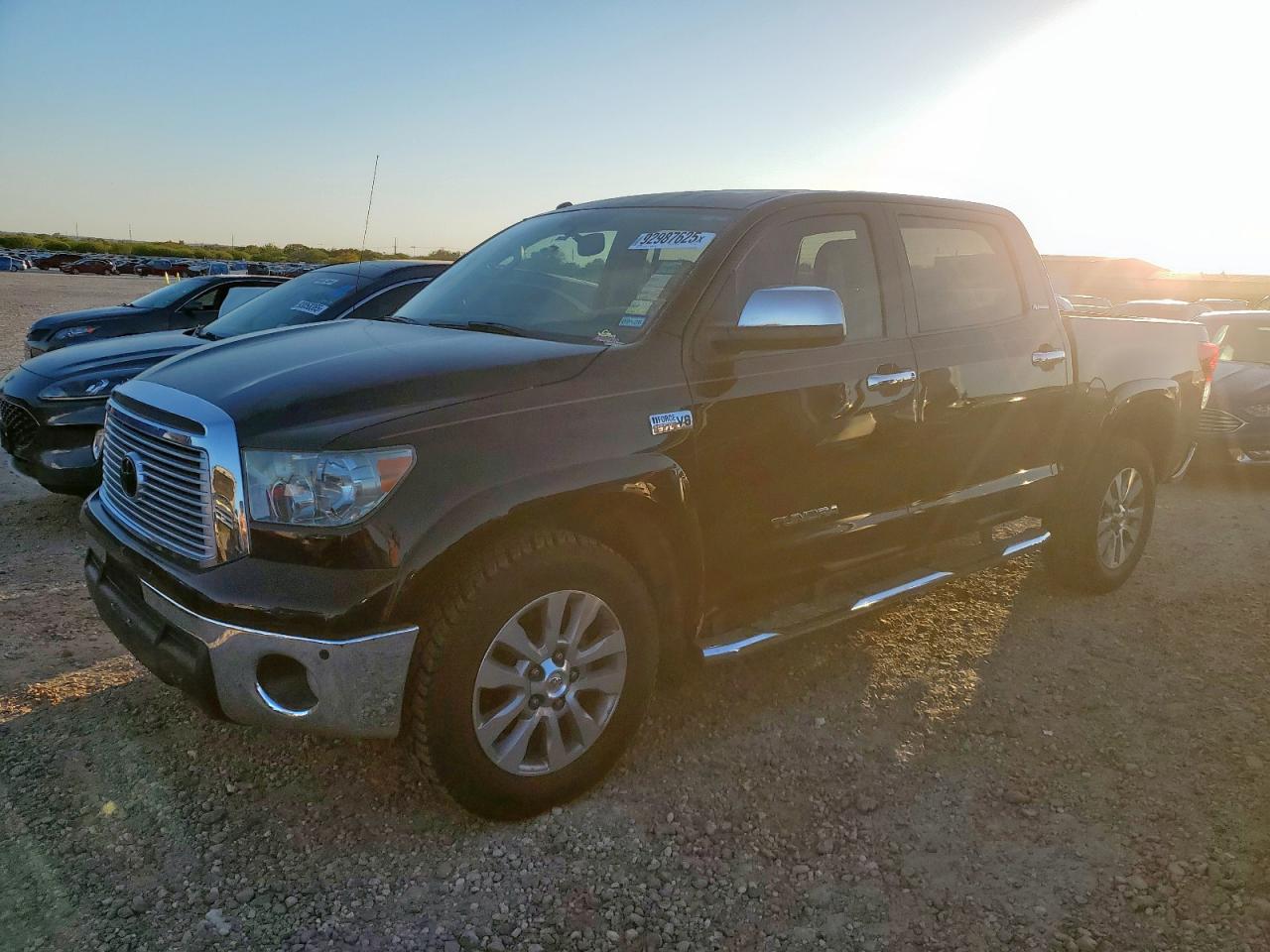 TOYOTA TUNDRA CREWMAX LIMITED