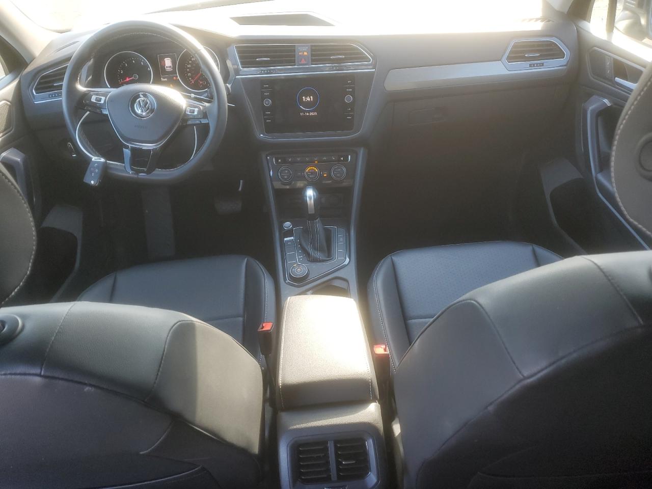 Lot #3312423654 2021 VOLKSWAGEN TIGUAN SE