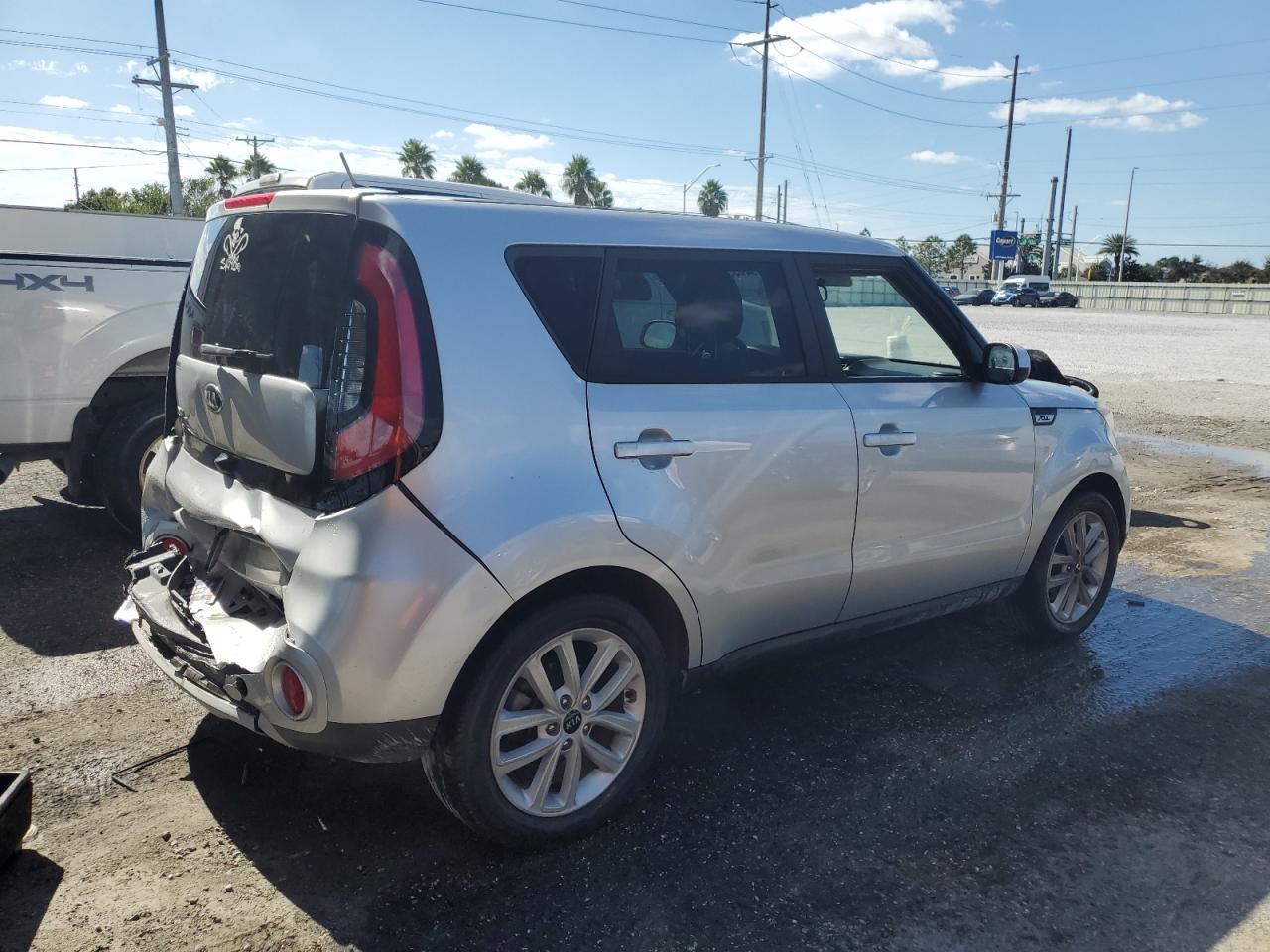 KIA SOUL +