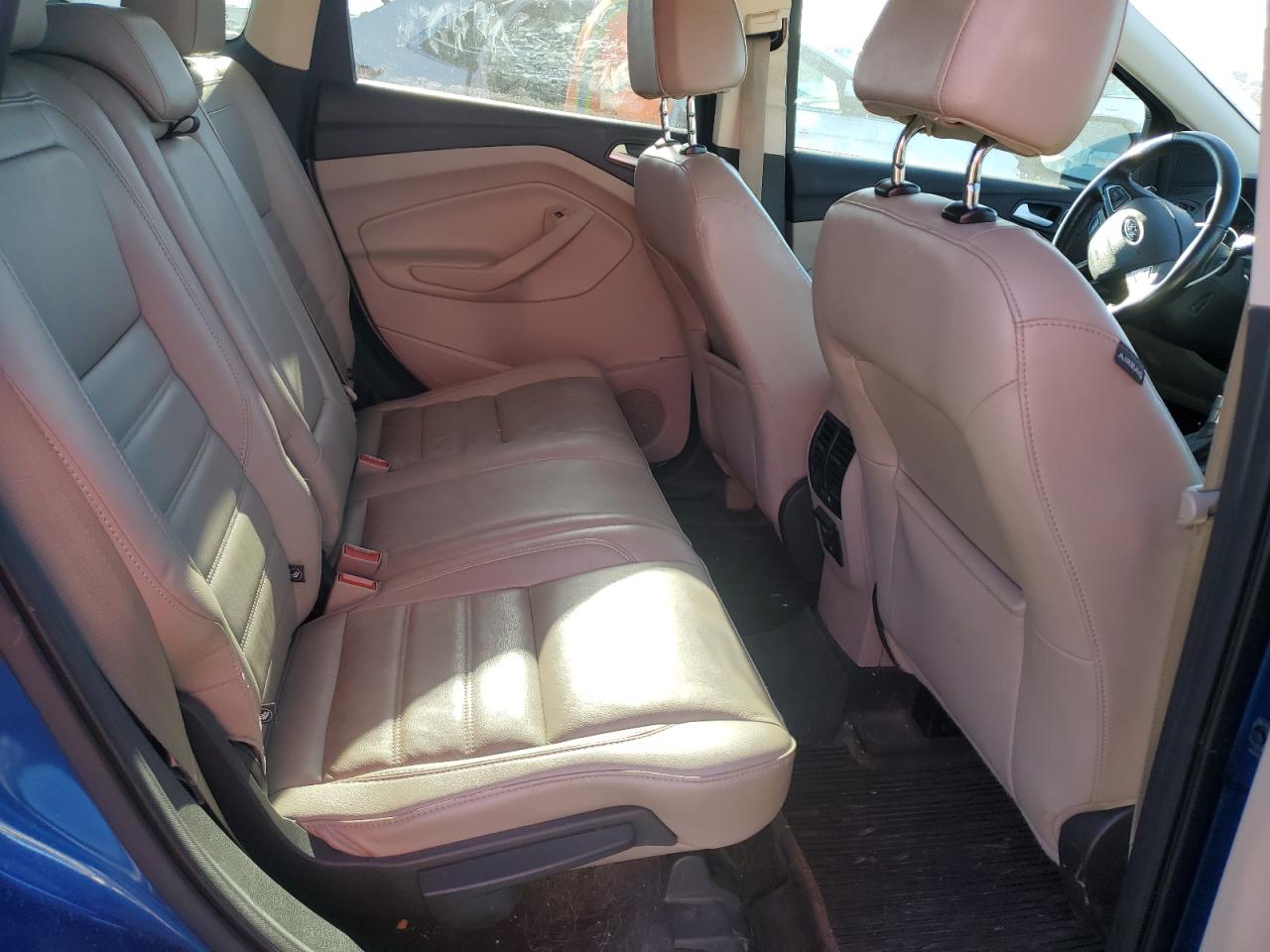 FORD ESCAPE TITANIUM