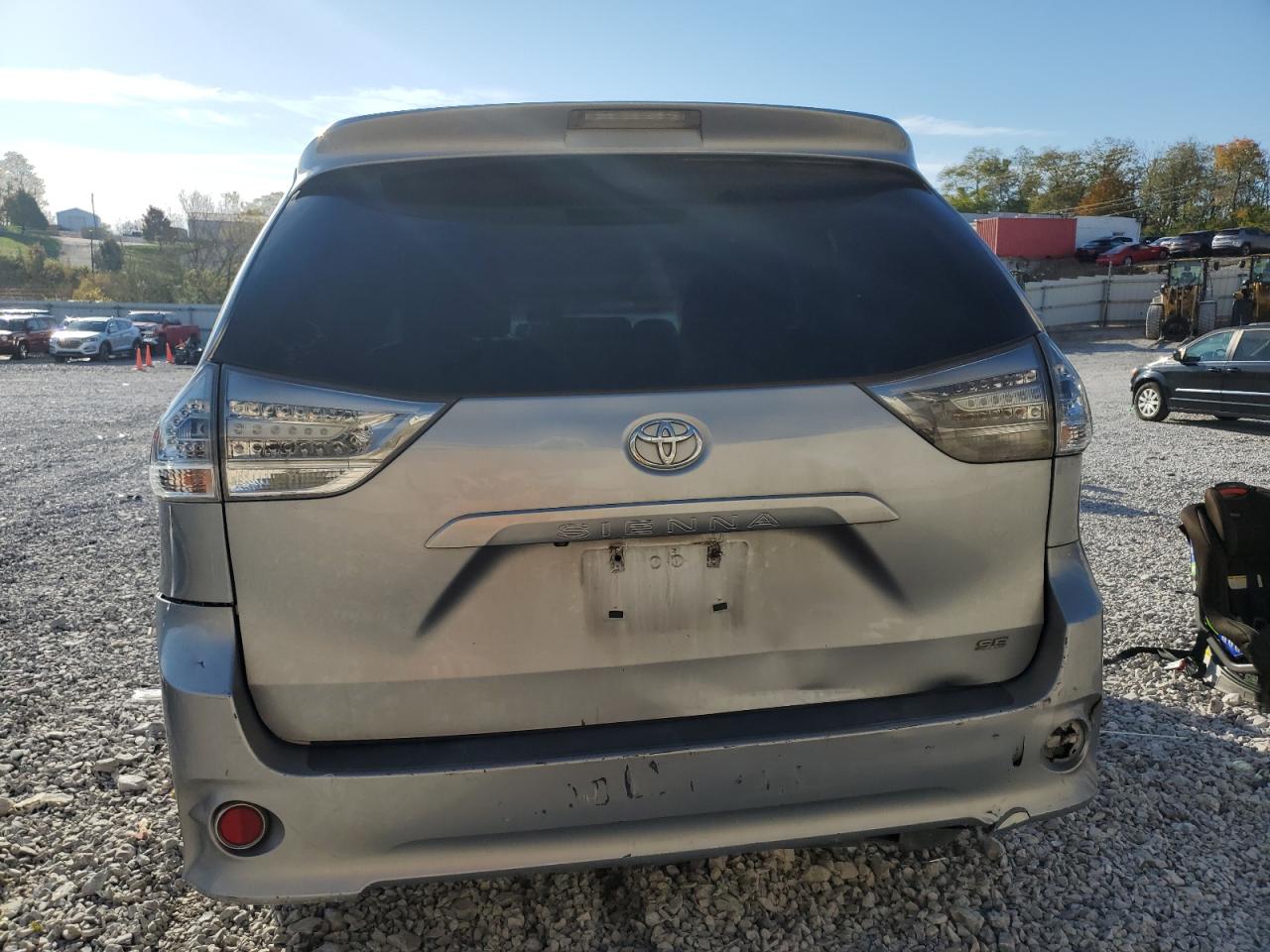 TOYOTA SIENNA SPORT