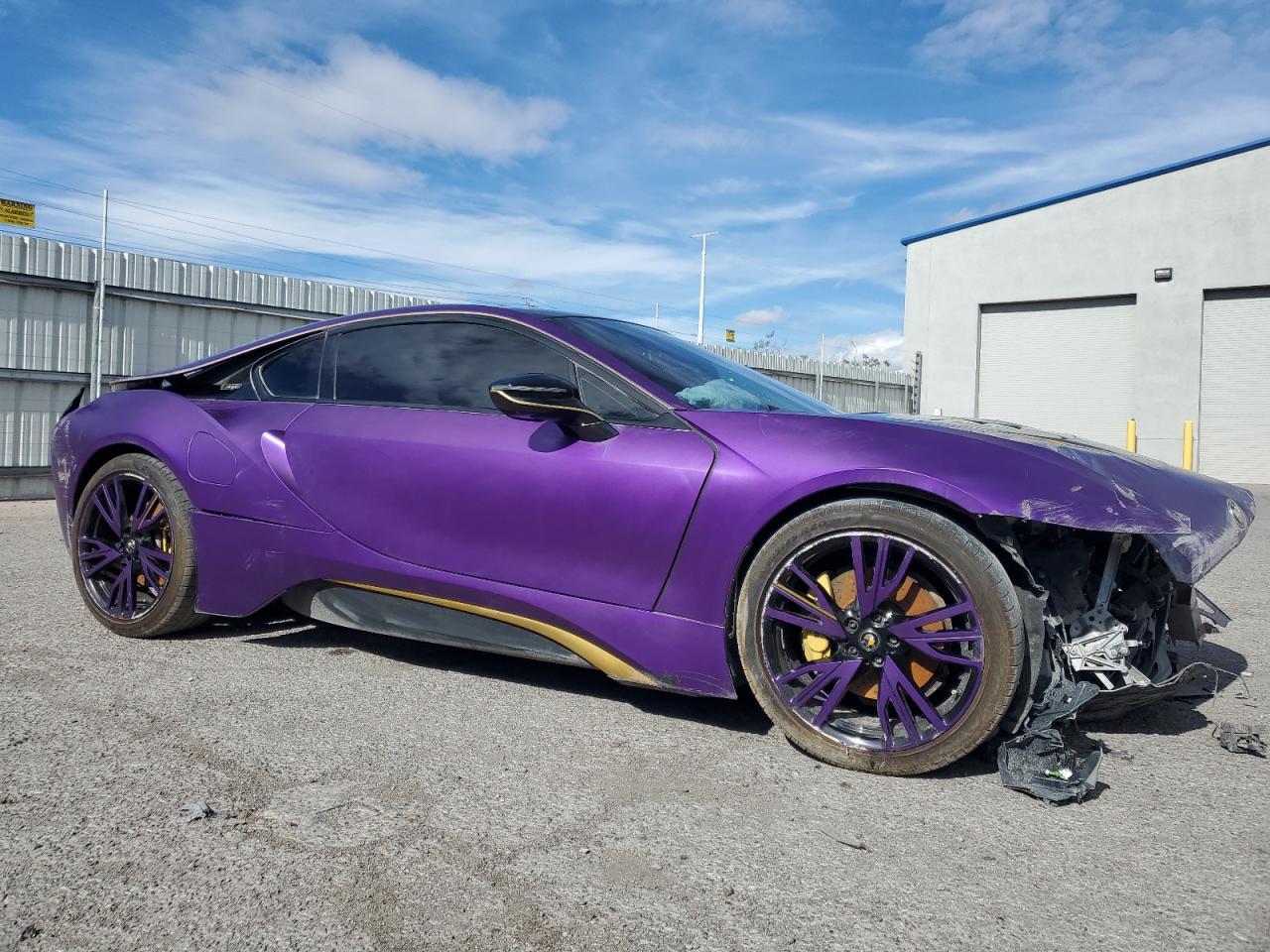 Lot #3316741397 2019 BMW I8