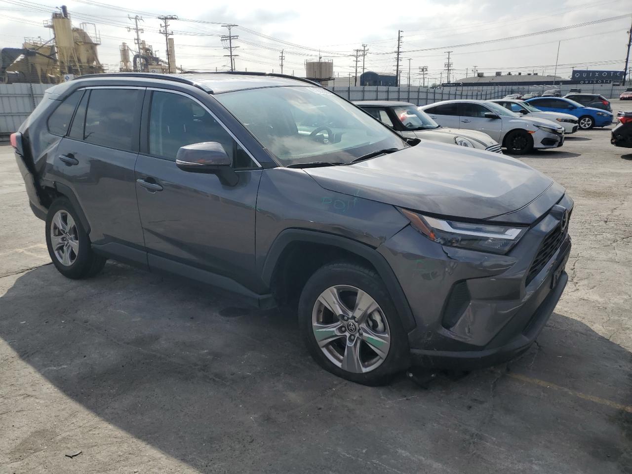 TOYOTA RAV4 XLE