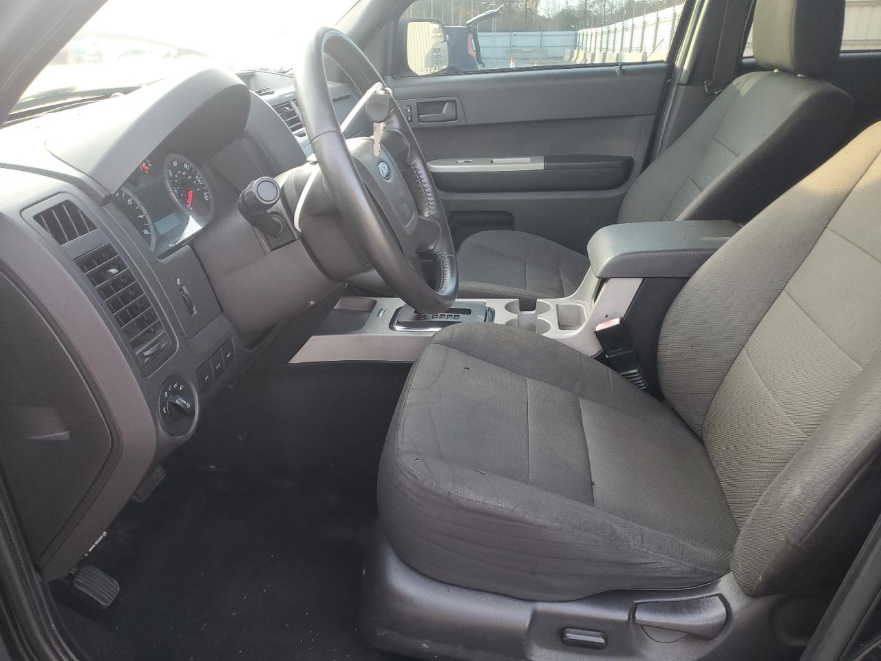 Lot #3303655931 2010 FORD ESCAPE XLT