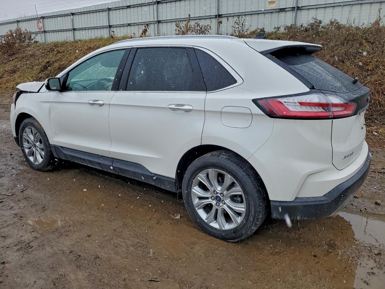 FORD EDGE TITANIUM