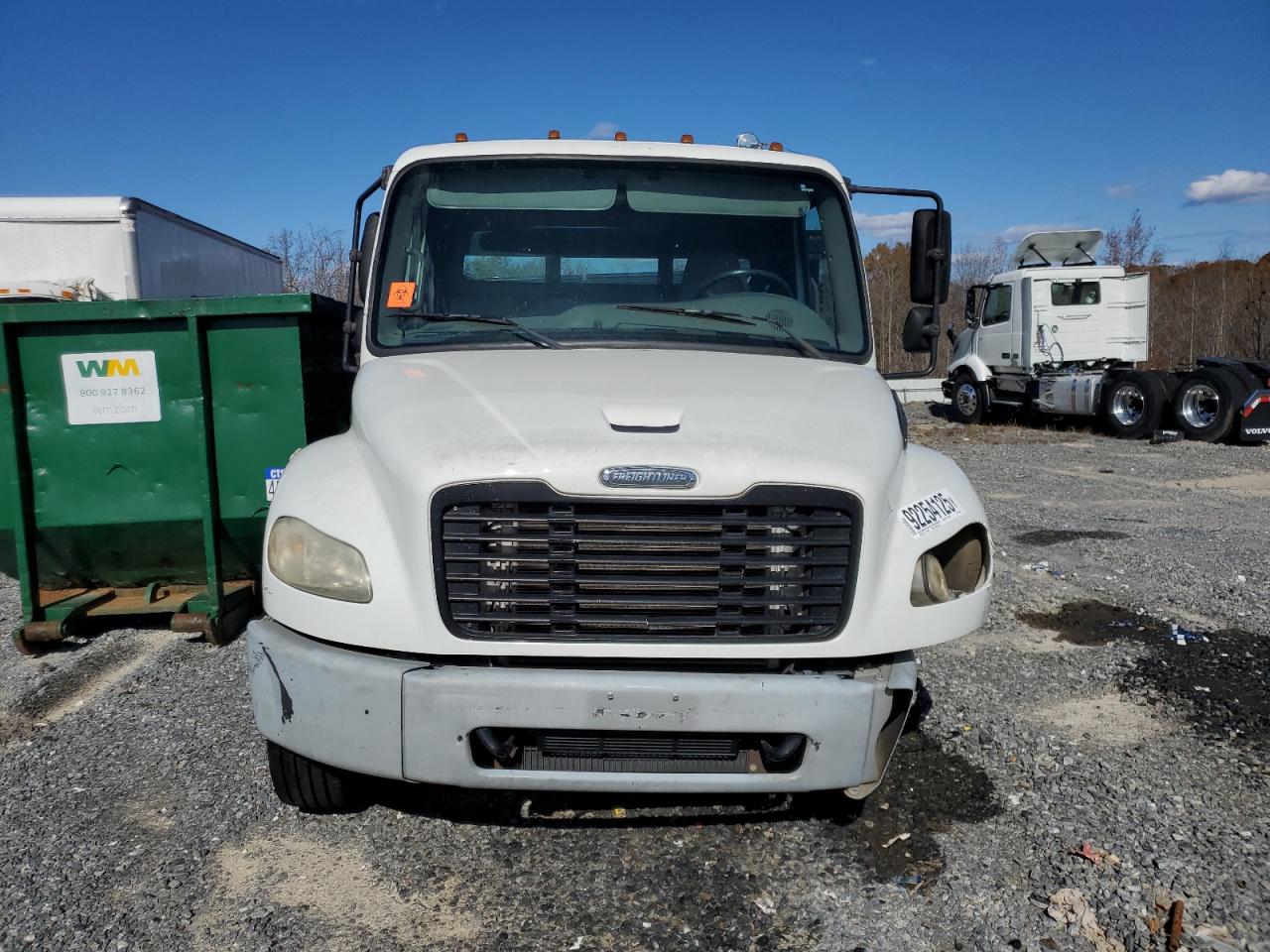 Lot #3286614914 2009 FREIGHTLINER M2 106 MED