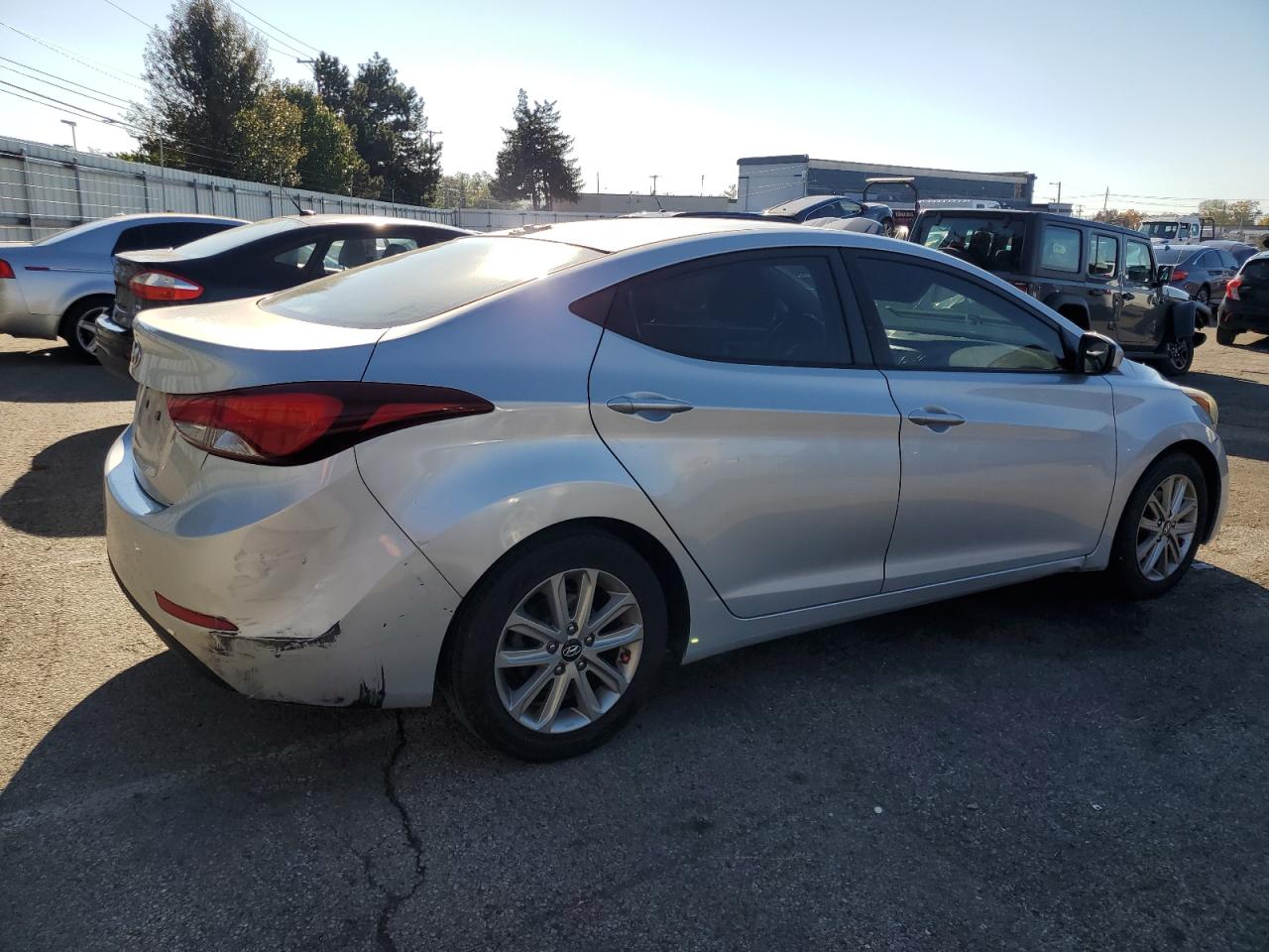 HYUNDAI ELANTRA SE