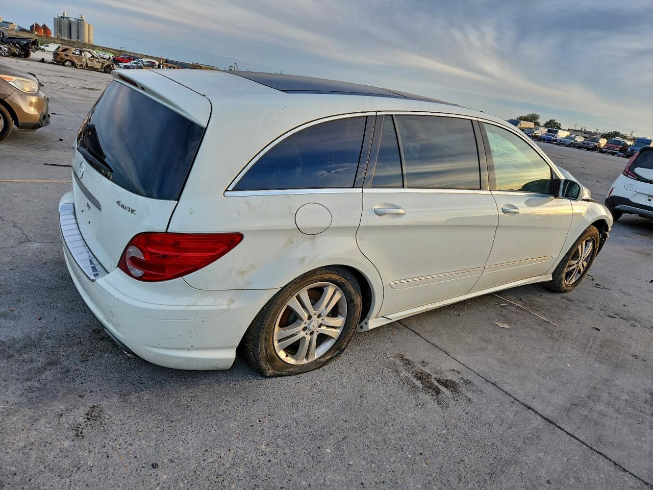 Lot #3302688010 2008 MERCEDES-BENZ R 350