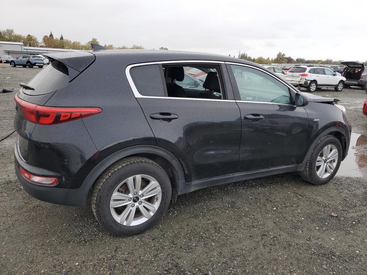 KIA SPORTAGE LX