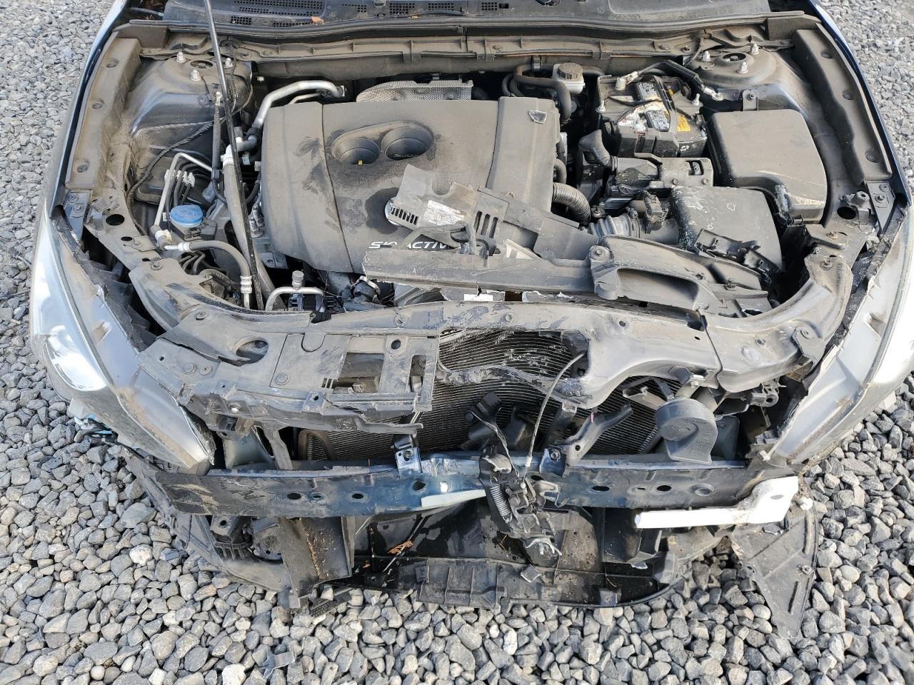 MAZDA 3 GRAND TOURING