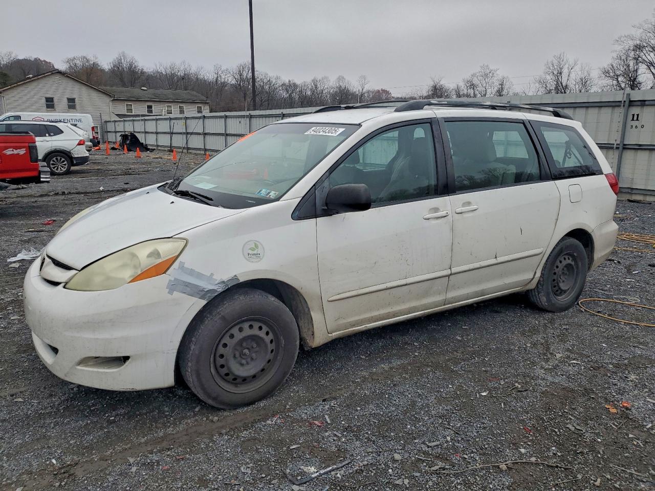 Lot #3315961147 2006 TOYOTA SIENNA CE