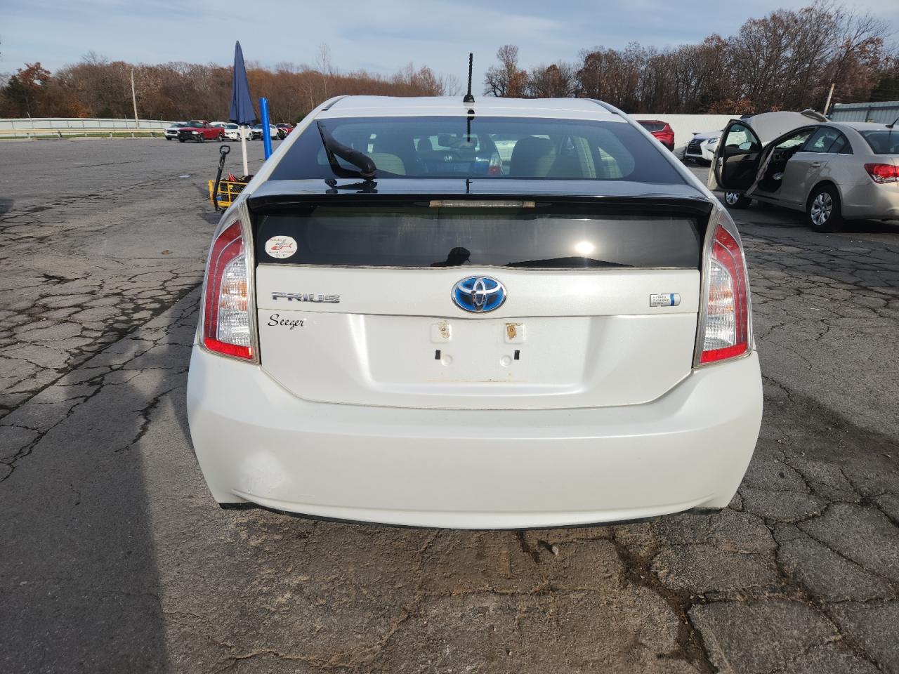 TOYOTA PRIUS