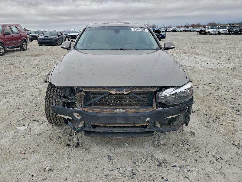 2016 BMW 320 I #3308279182