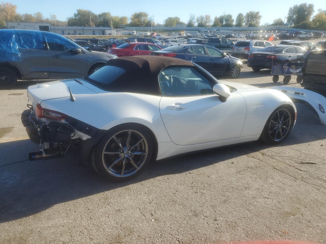 MAZDA MX-5 GRAND TOURING