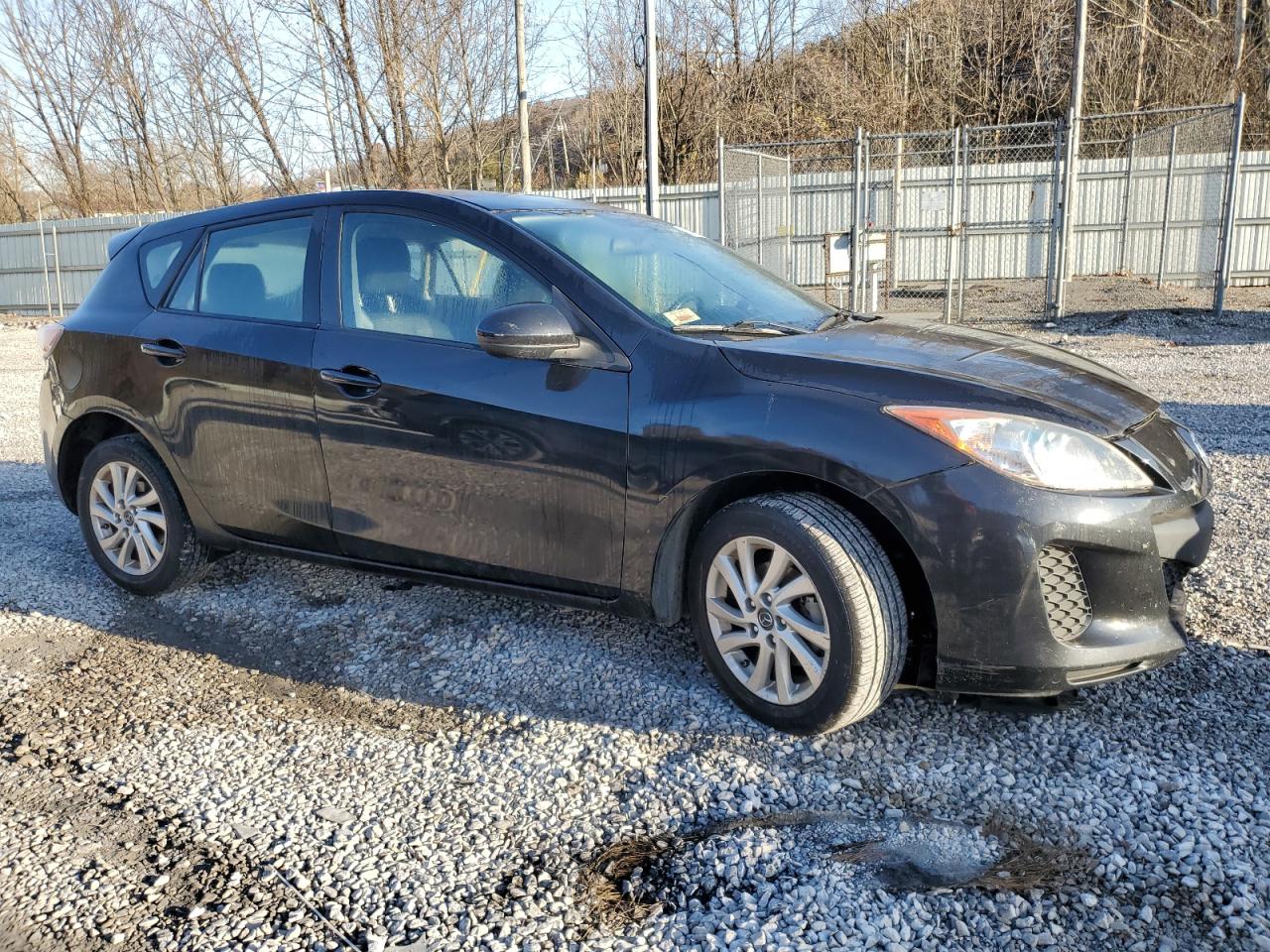 MAZDA 3 I