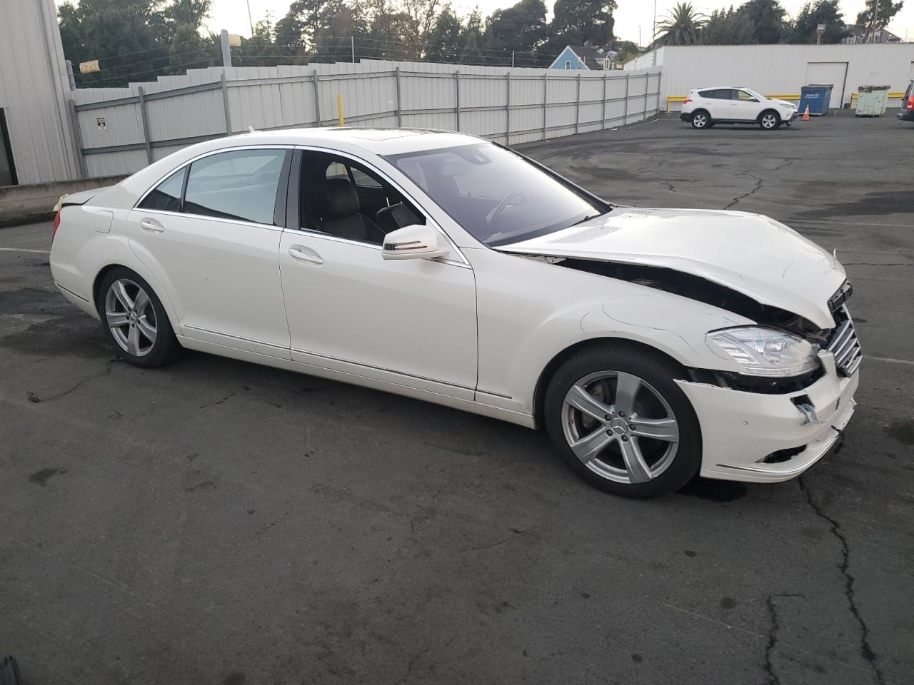 MERCEDES-BENZ S-CLASS 550