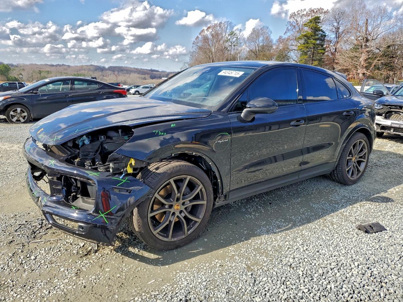 PORSCHE CAYENNE E HYBRID COUPE