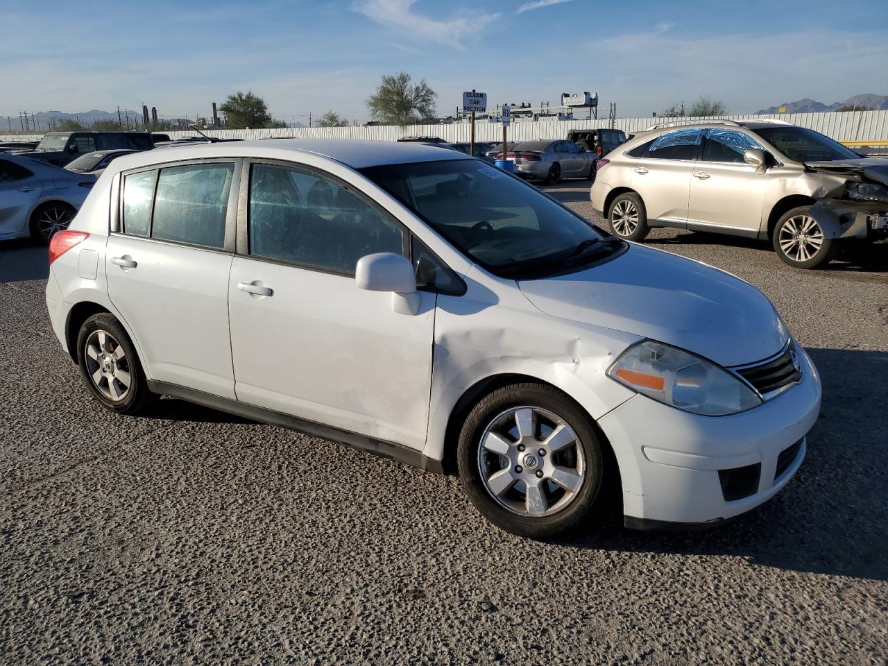 NISSAN VERSA S