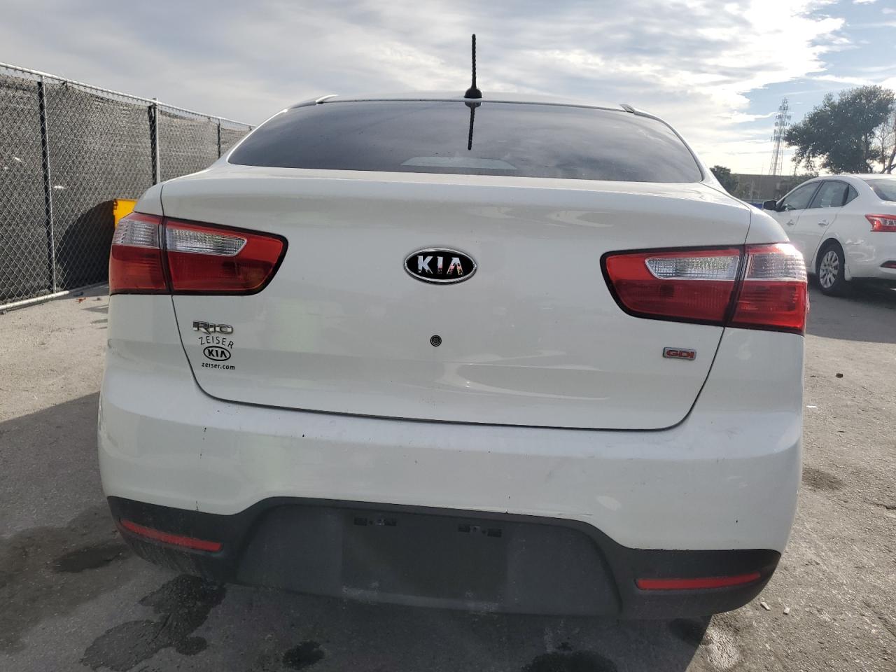 KIA RIO LX