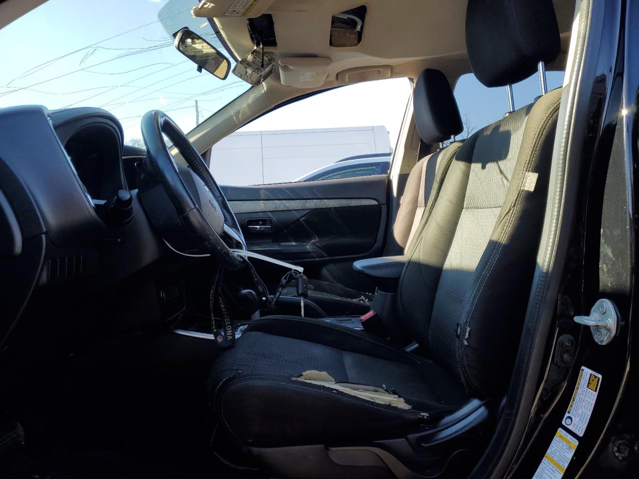 MITSUBISHI OUTLANDER ES