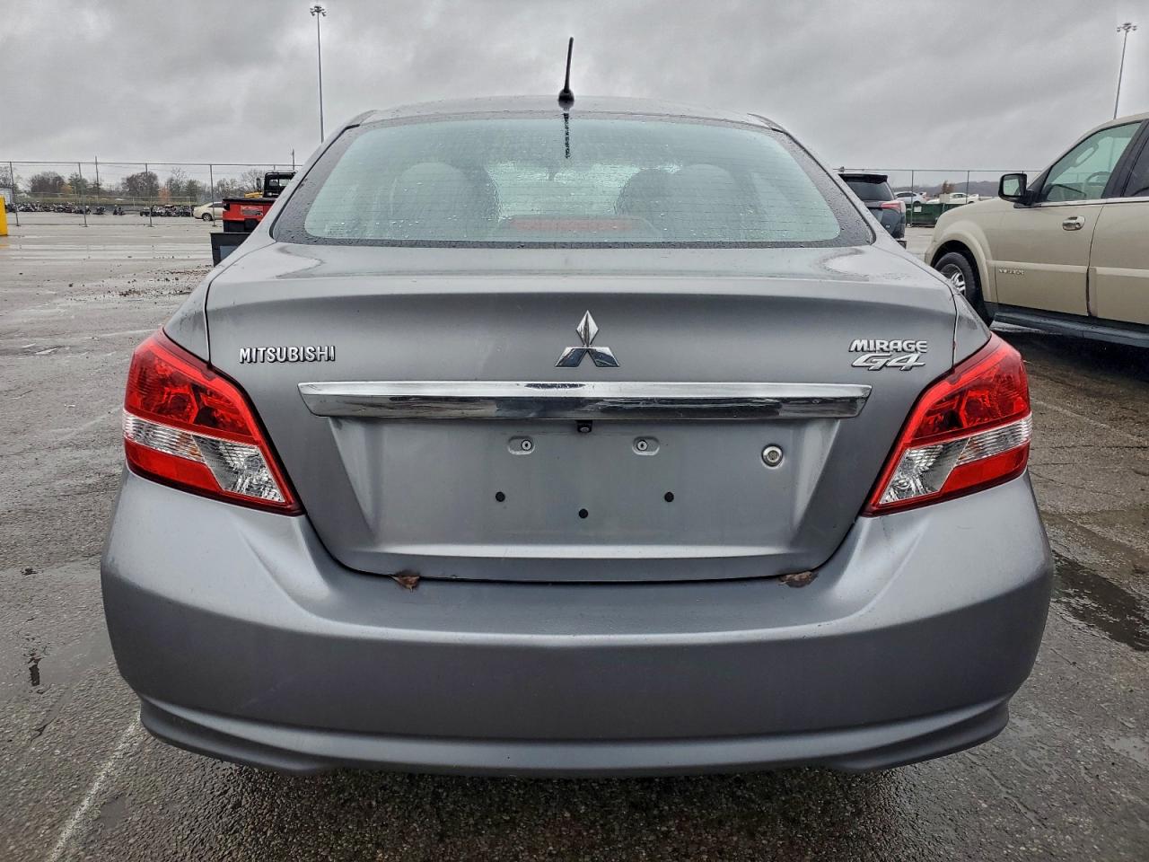 MITSUBISHI MIRAGE G4 ES