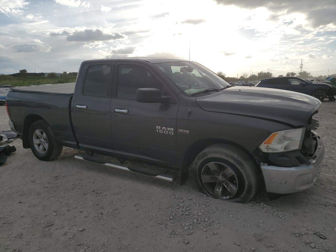 RAM 1500 SLT