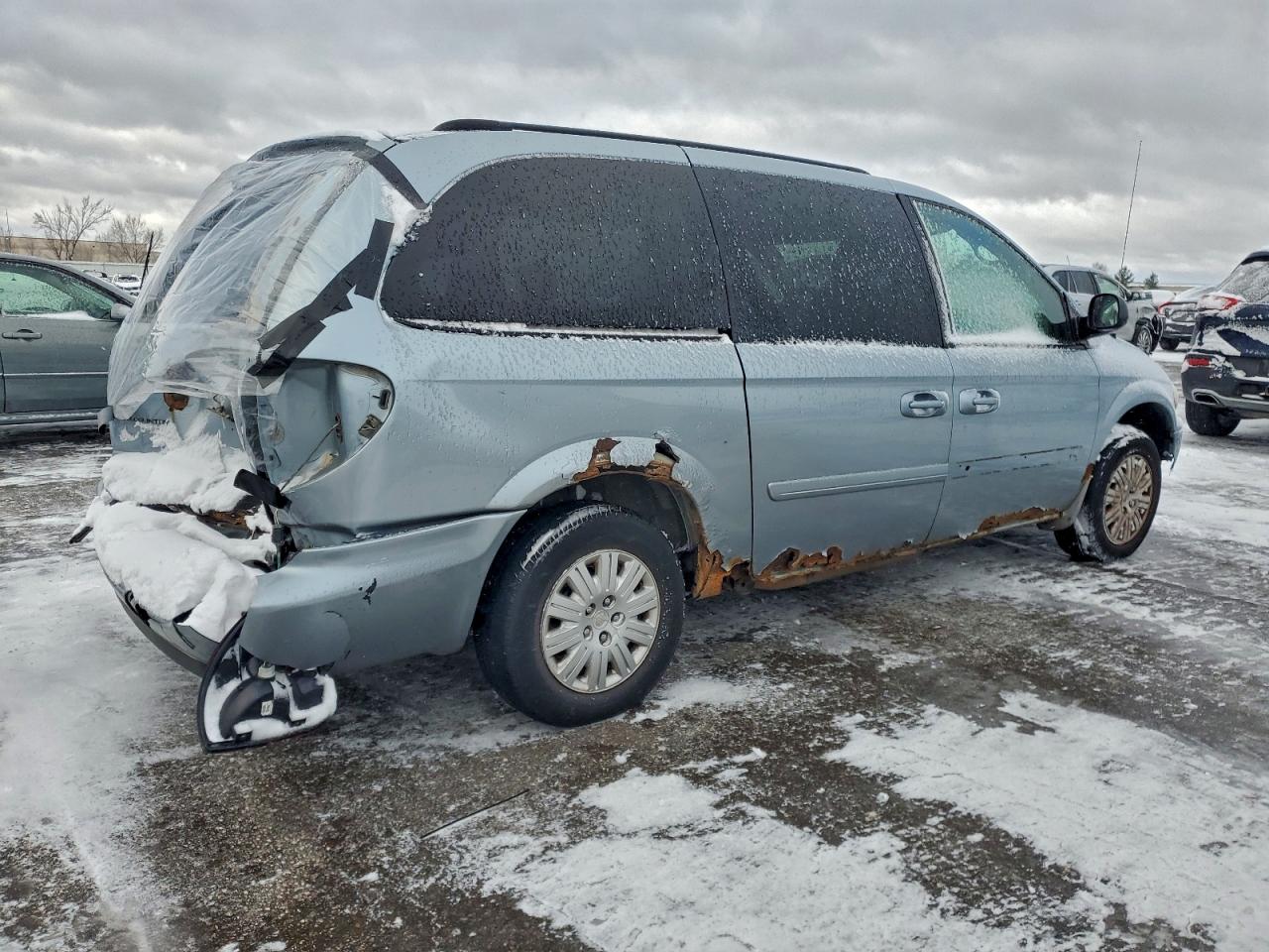 Lot #3301789387 2006 CHRYSLER TOWN & COU