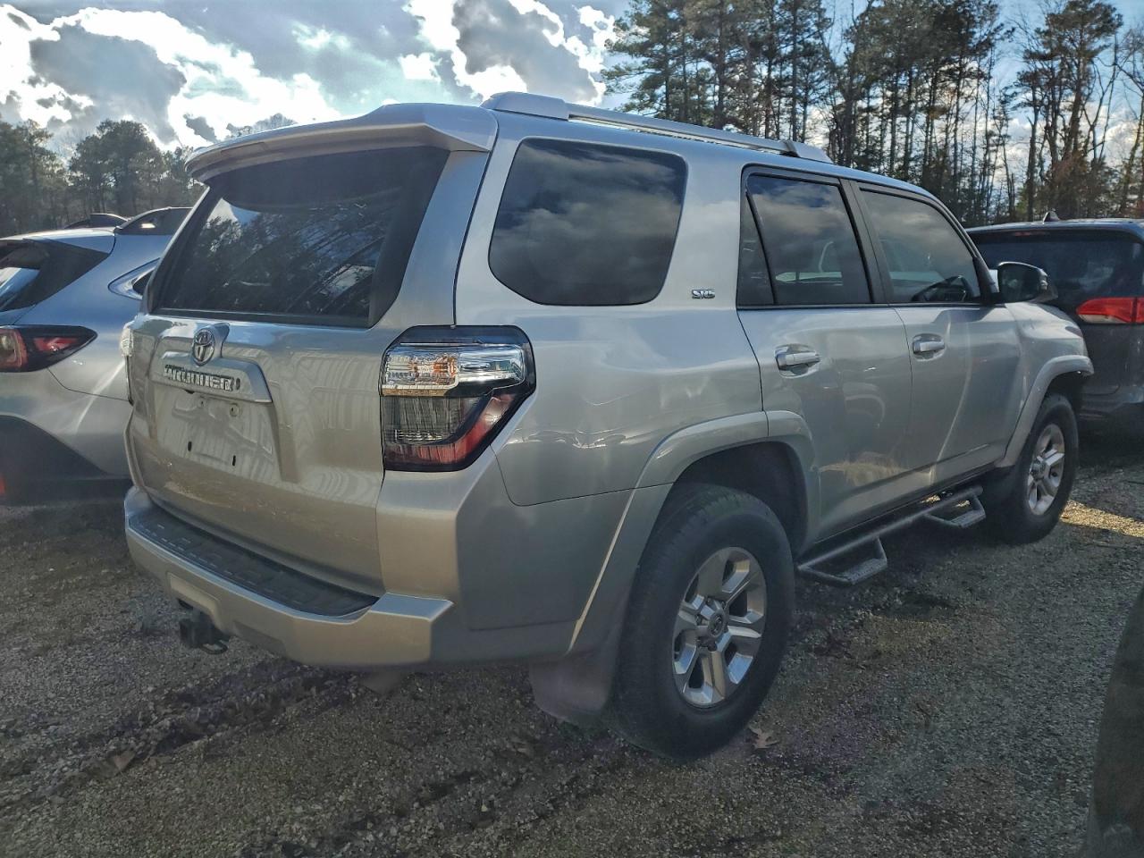 TOYOTA 4RUNNER SR5/SR5 PREMIUM
