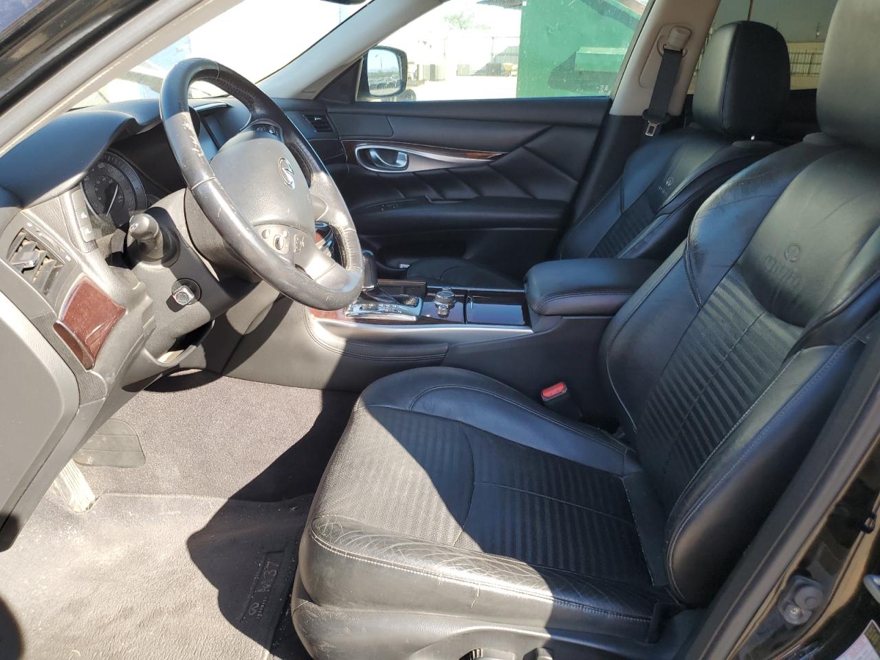 INFINITI M37 X