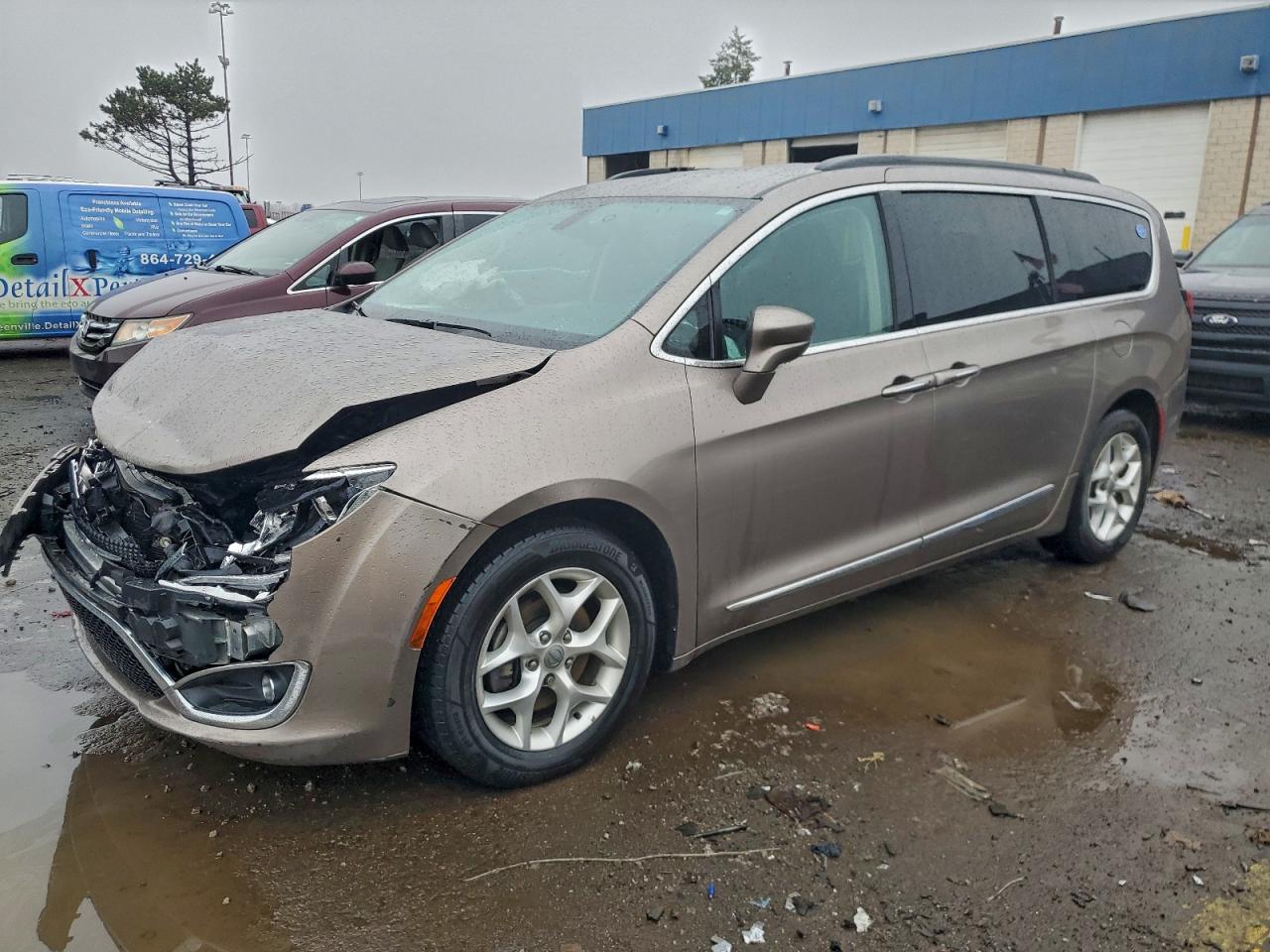 CHRYSLER PACIFICA TOURING L