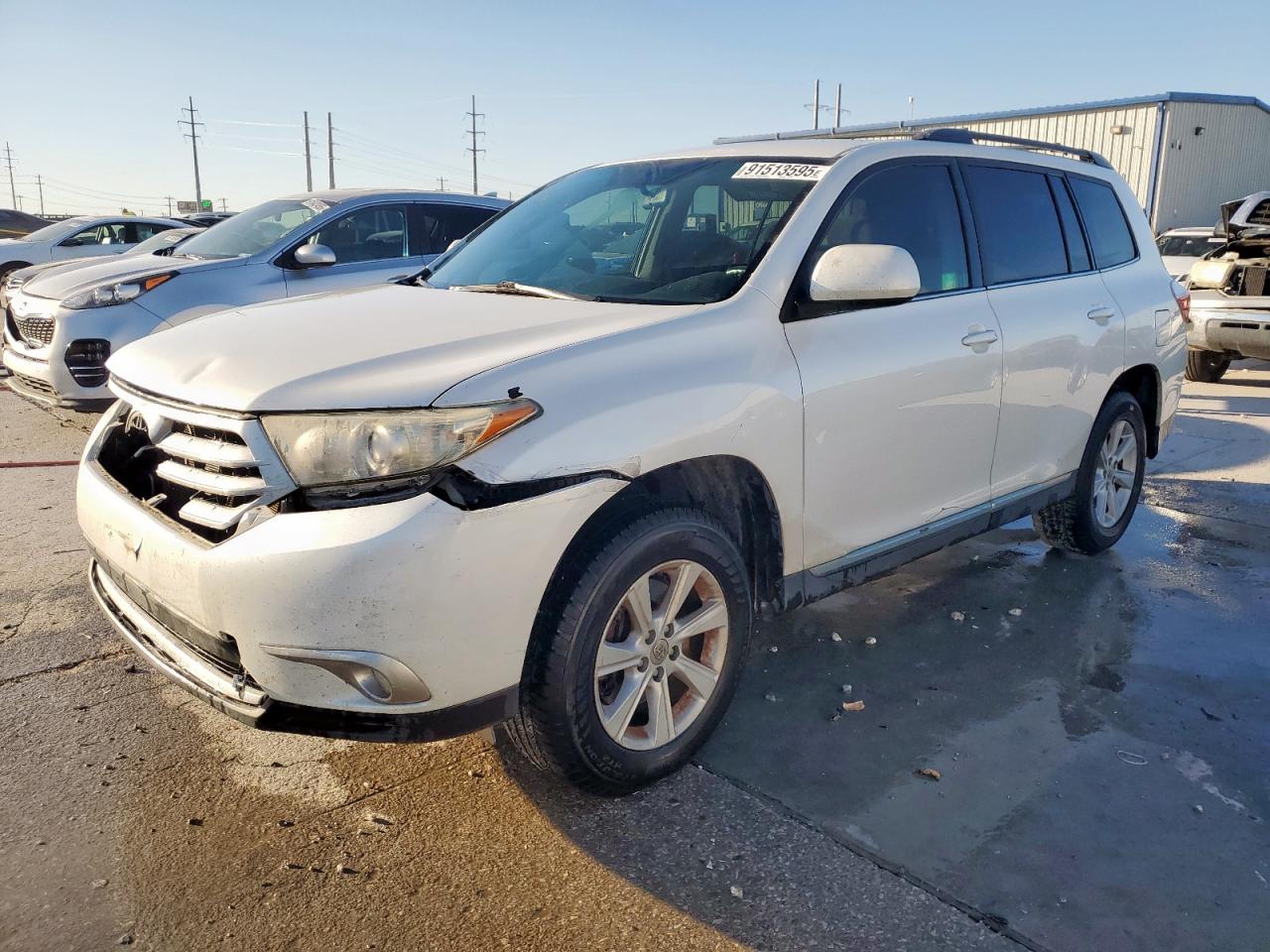 TOYOTA HIGHLANDER BASE