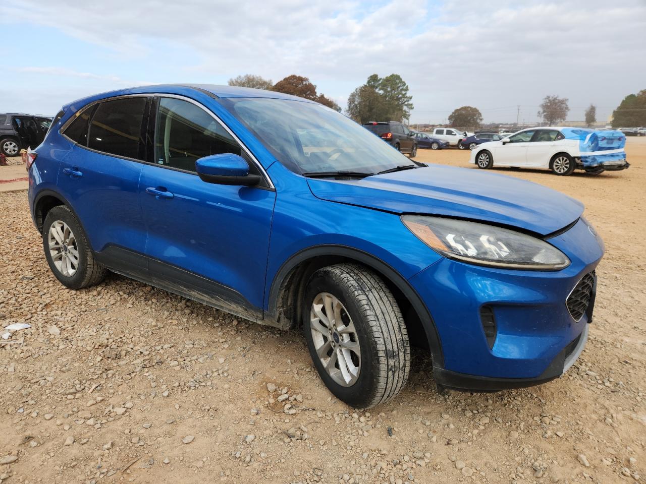 FORD ESCAPE SE
