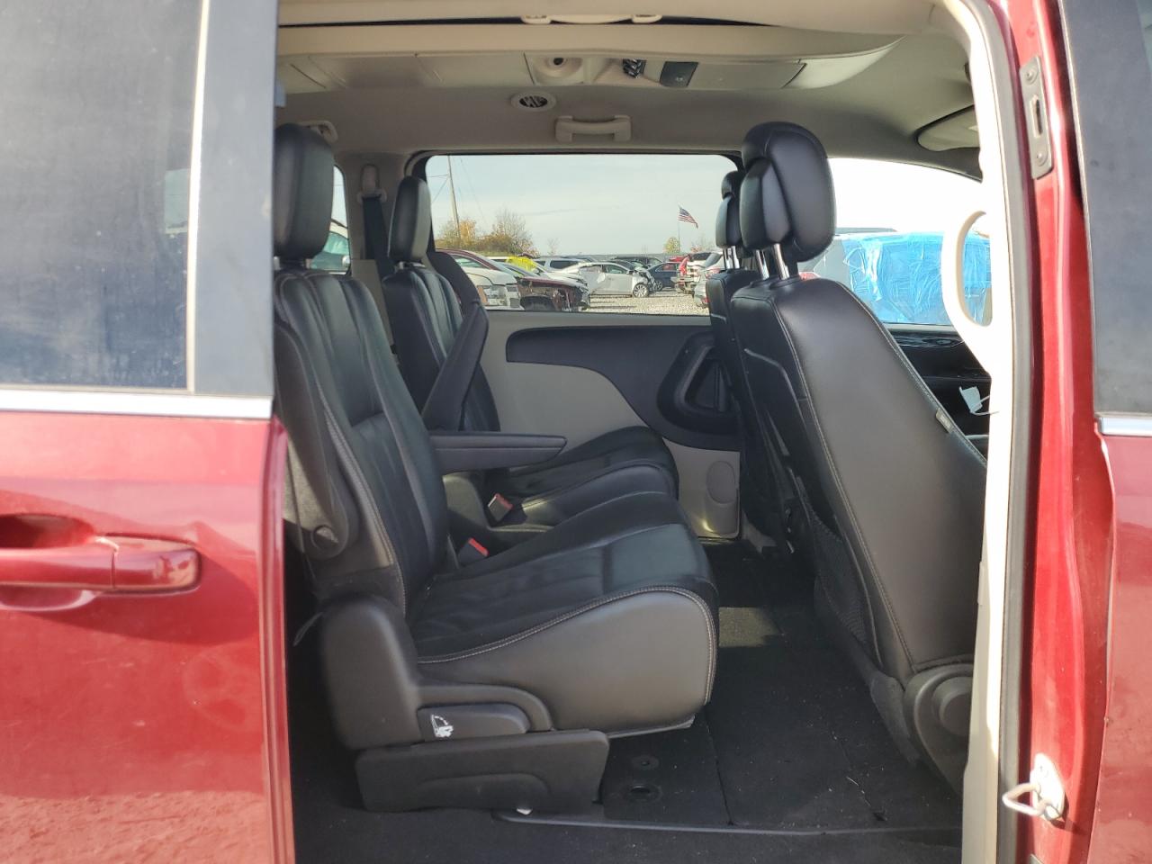 CHRYSLER TOWN & COUNTRY TOURING