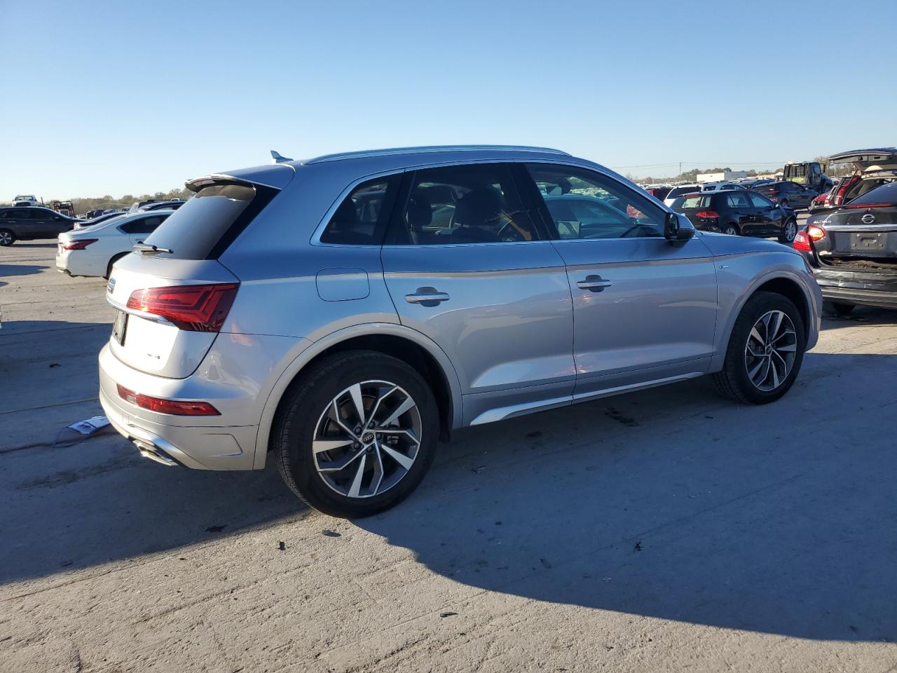 AUDI Q5 PREMIUM PLUS 45