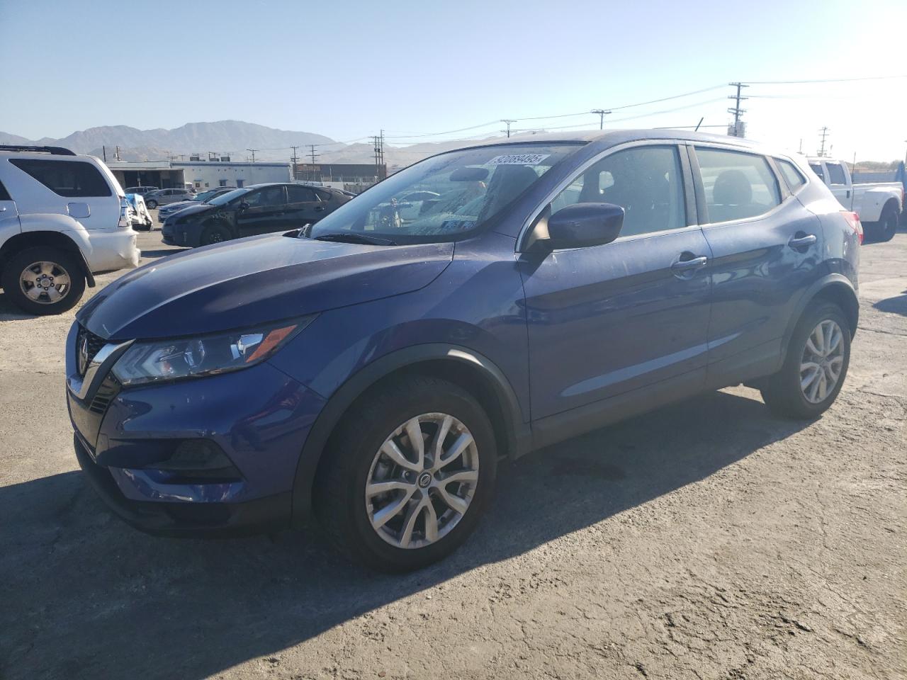 NISSAN ROGUE SPORT S