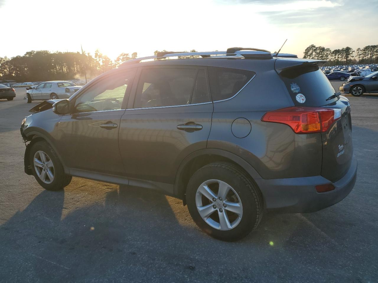 TOYOTA RAV4 XLE